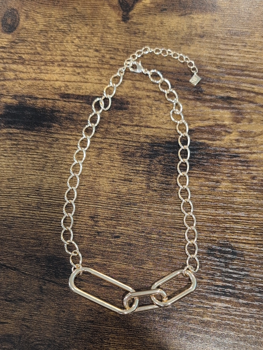 Banana Republic Gold Link Necklace with Oversized Center Links